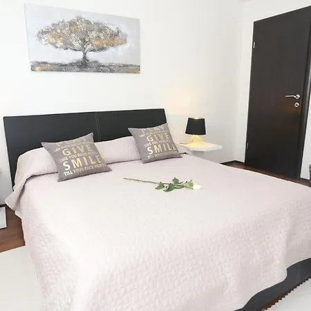 Di Villa Trogir