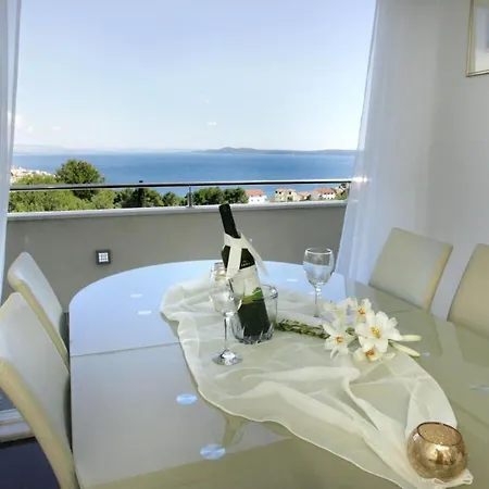 Di Willa *